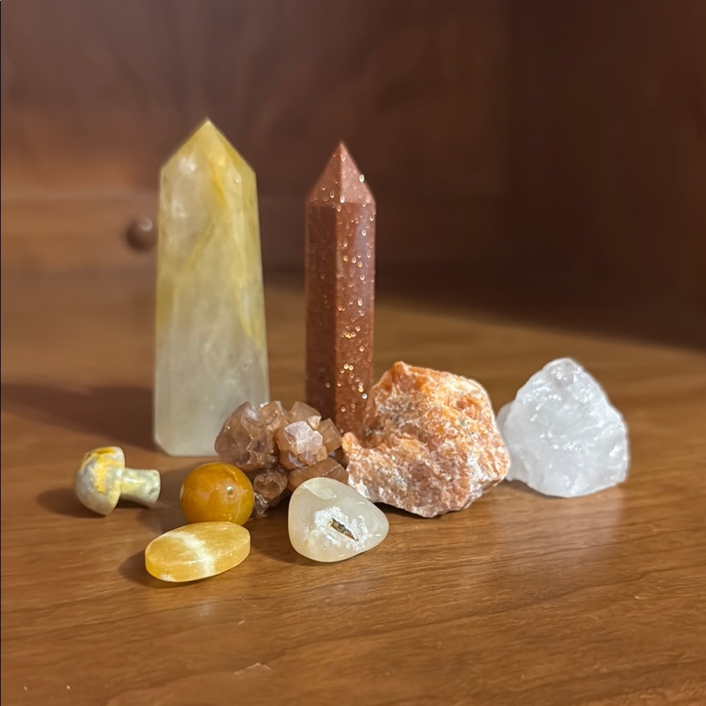 Crystal Home Accent Set - Yellow and Brown